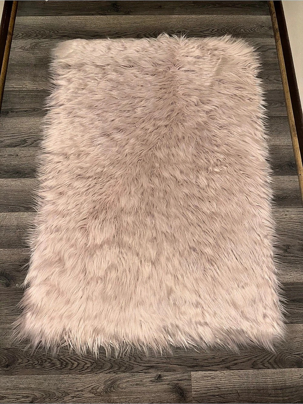 Light Pink Faux Fur Accent Rug 2' x 3'